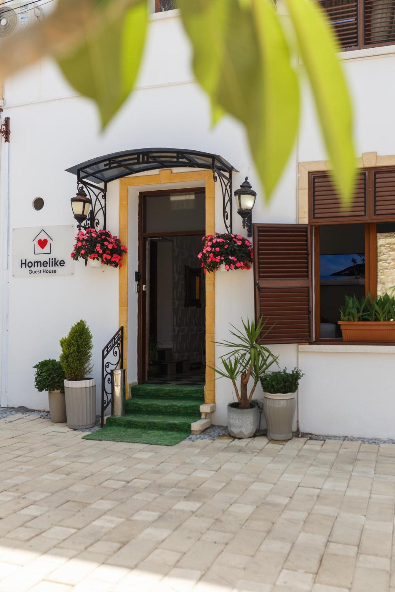 Homelike Guest House كيرينيا المظهر الخارجي الصورة