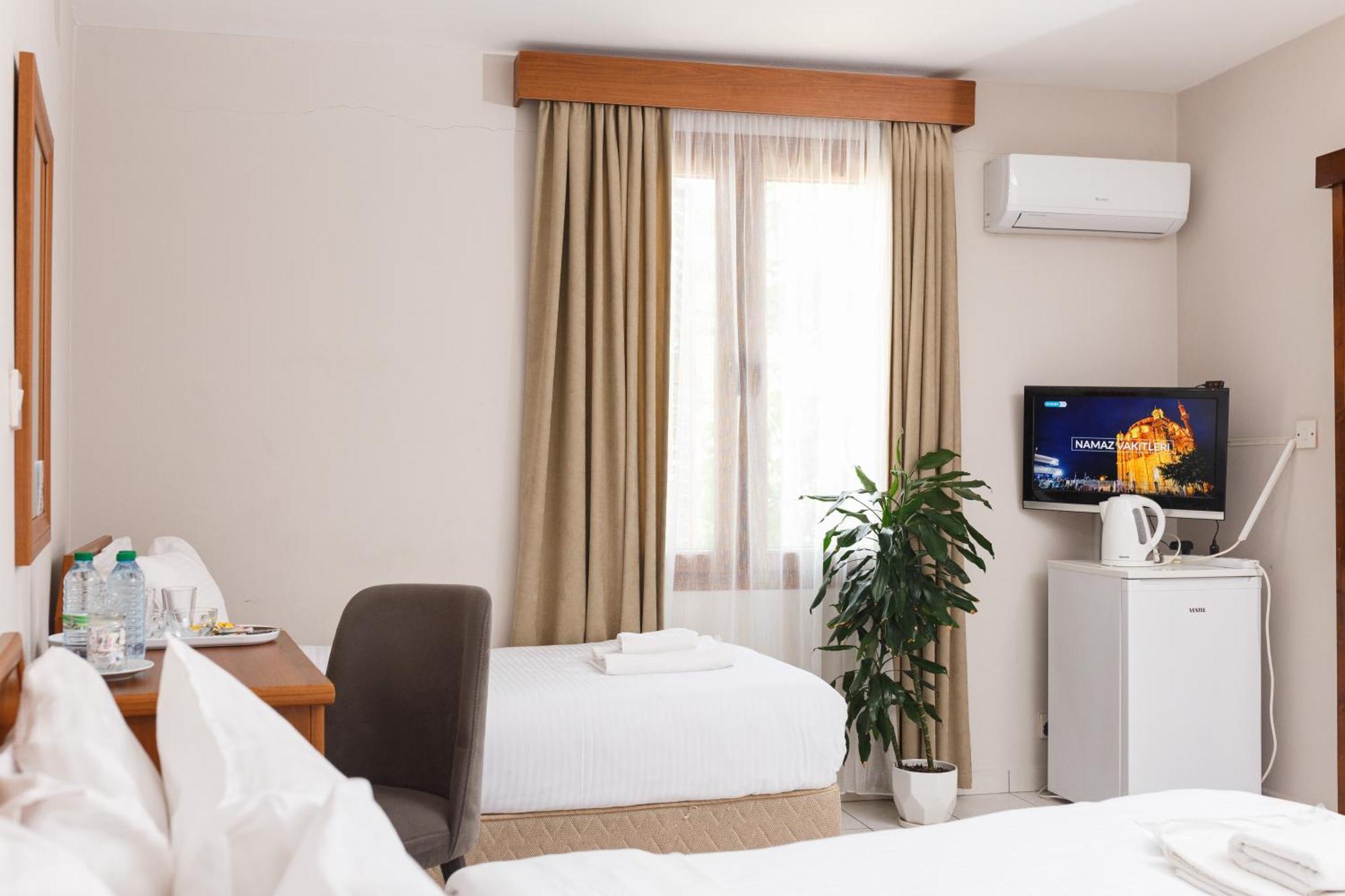 Homelike Guest House كيرينيا المظهر الخارجي الصورة